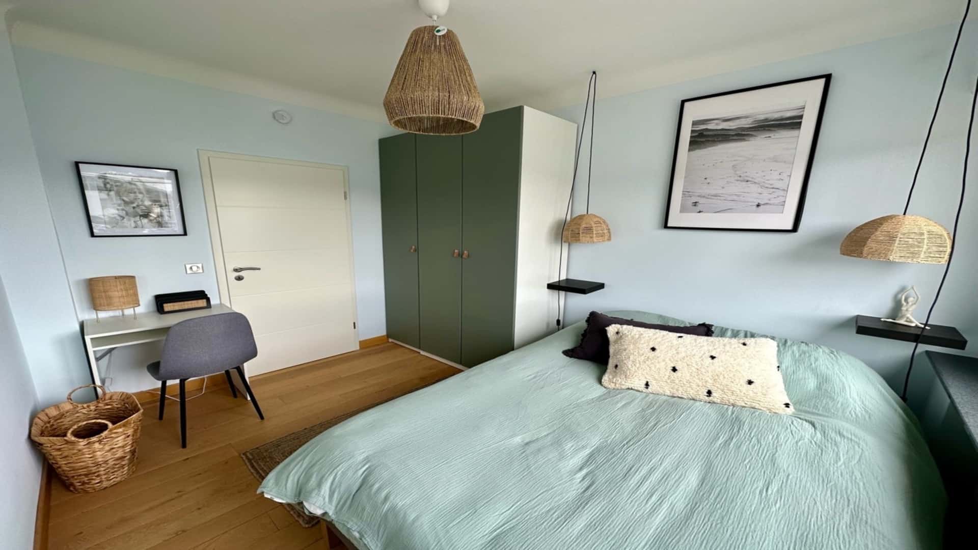 The River Flat – Green Bedroom